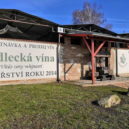 Penzion Sedlecka Vina Седлец Экстерьер фото